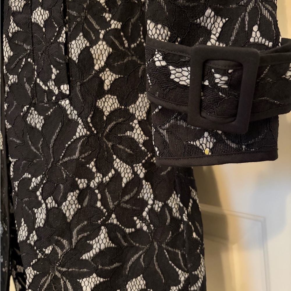 VENUS Vintage Black Lace Trench Coat - Picture 10 of 11